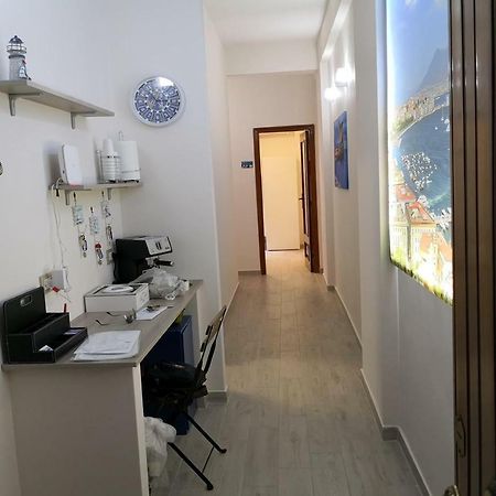 Fenesta Vascia Bed and Breakfast Napels Buitenkant foto