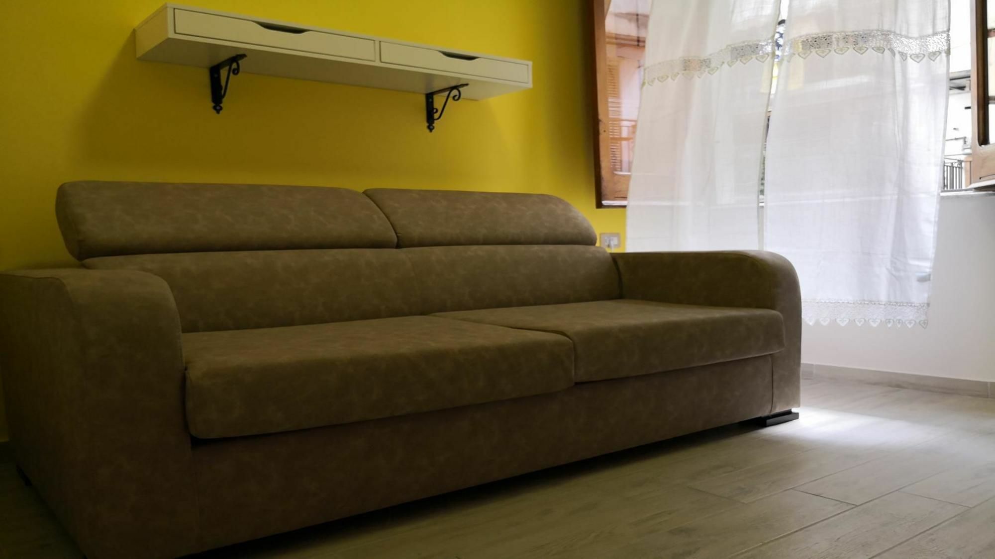 Fenesta Vascia Bed and Breakfast Napels Buitenkant foto